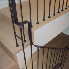 b323-wrought-iron-railings